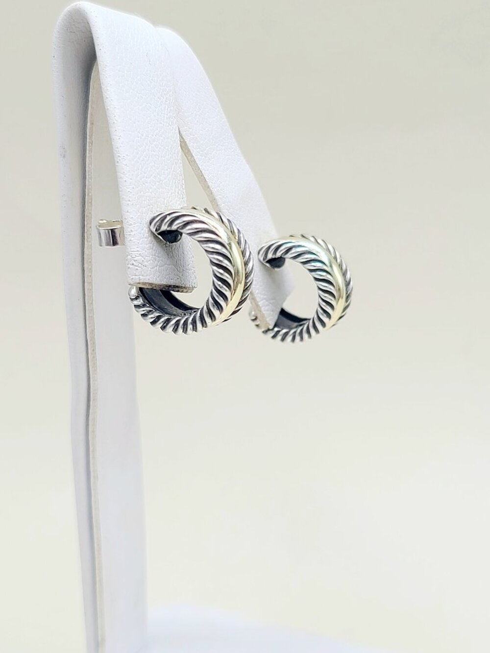 David Yurman Cable Classic Hoop Earrings w/ 14K Yellow Gold - RARE - Picture 3 of 8
